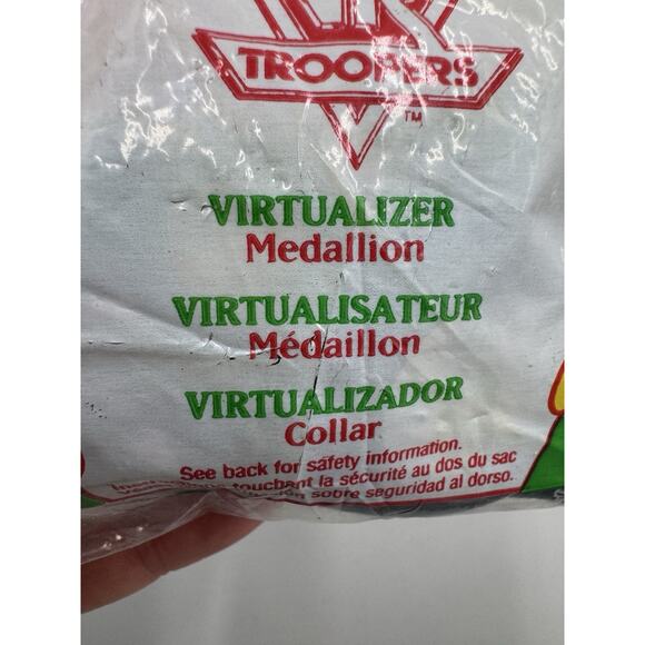 1995 McDonalds VR Troopers Medallion Necklace Virtualizer Happy Meal Toy #2 - Picture 3 of 6